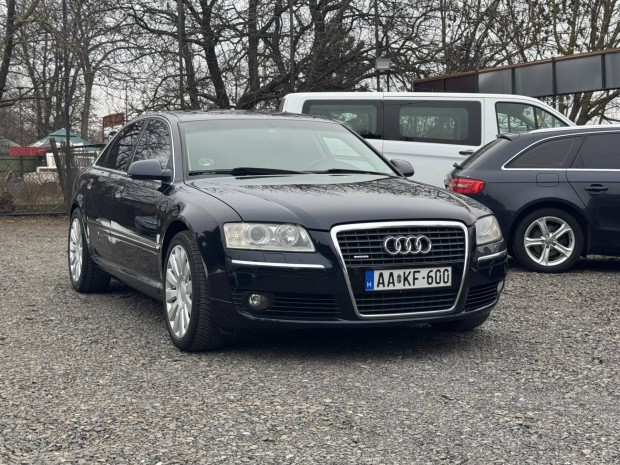 AUDI A8 4.2 V8 FSI quattro Tiptronic ic