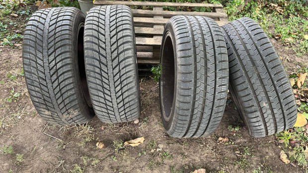 AUDI A 3 Gumi+Aluker�k