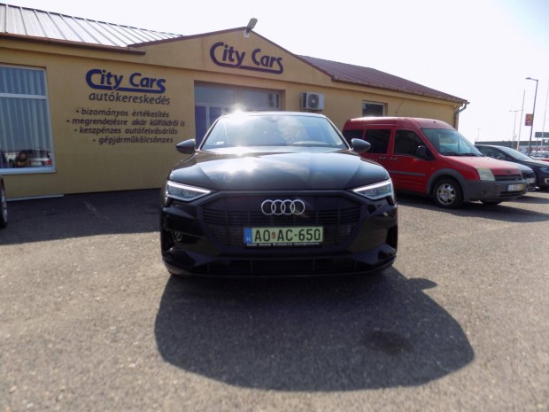 AUDI E-Tron 55 Basis quattro (Automata) Akciós...