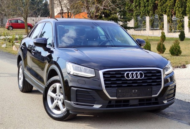 AUDI Q2 30 TDI Sport S-tronic Businessediton S-...