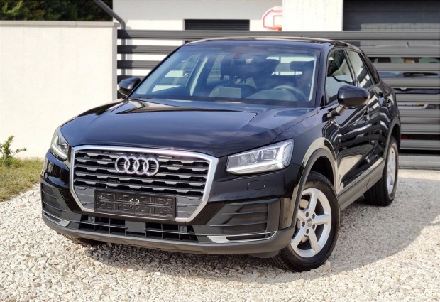 AUDI Q2 30 TDI Sport S-tronic Businessediton S-...