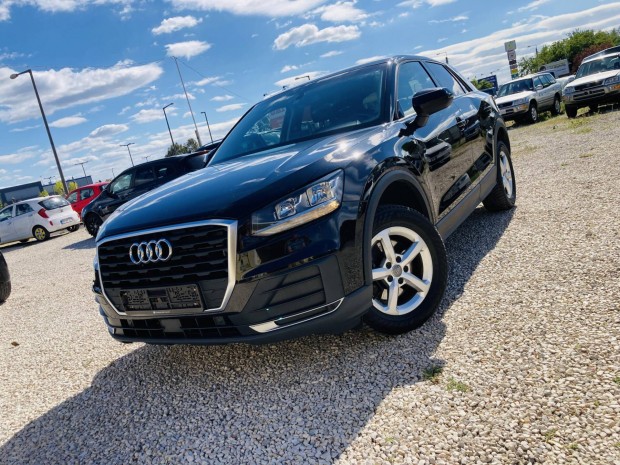 AUDI Q2 30 TFSI Basis S-tronic Kamatmentes RSZ...