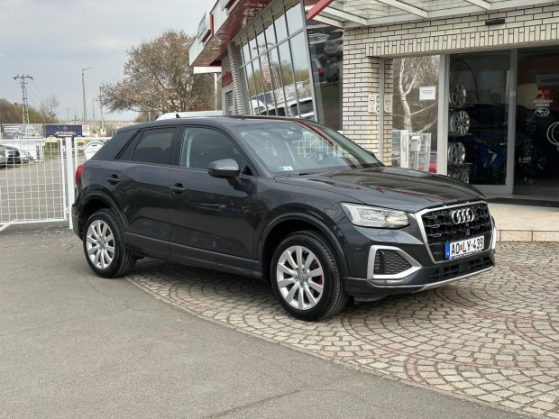 AUDI Q2 35 TFSI Advanced S-tronic 10eKm!