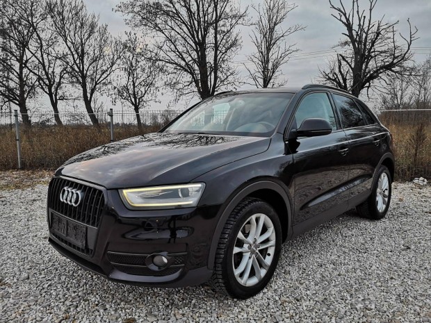 AUDI Q3 2.0 TDi DPF Szervizknyves.LED.Xenon.Di...