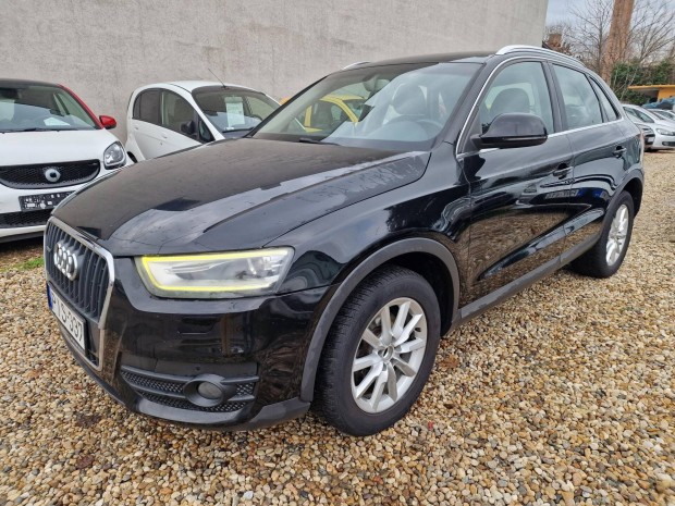 AUDI Q3 2.0 TDi DPF quattro S-tronic j kettst...