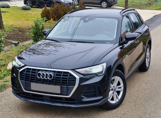 AUDI Q3 35 TDI Basis S-tronic T�r�smentes! Leif...