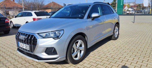 AUDI Q3 35 TFSI Advanced S-tronic