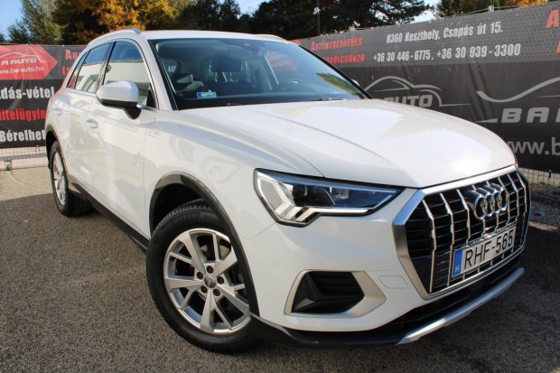 AUDI Q3 35 TFSI Basis S-tronic /MO-I./Sérülésme...
