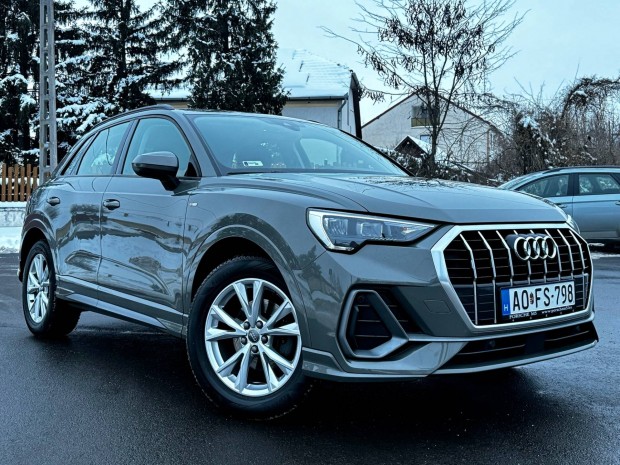 AUDI Q3 35 TFSI/S line/S-tronic/S�vtart�/Digit�lis m�szerfal