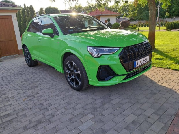 AUDI Q3 40 TDI S line quattro S-tronic