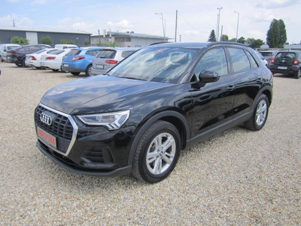 AUDI Q3 40 TFSI Basis quattro S-tronic 190LE-Vi...