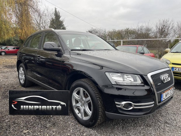 AUDI Q5 2.0 4x4 Megkmlt aut gondos gazdtl...