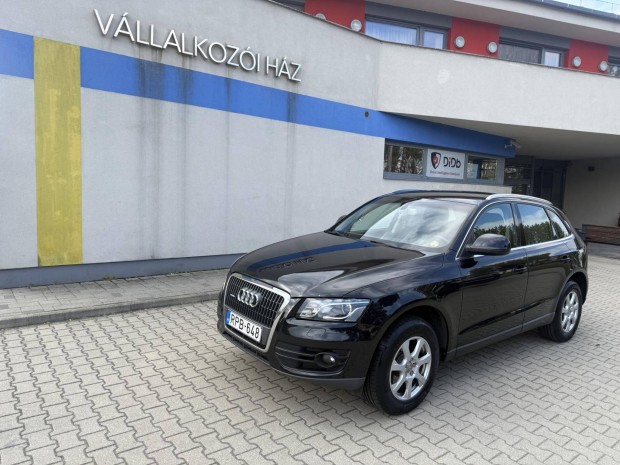 AUDI Q5 2.0 TDI DPF quattro S-tronic EU5 1 Év D...