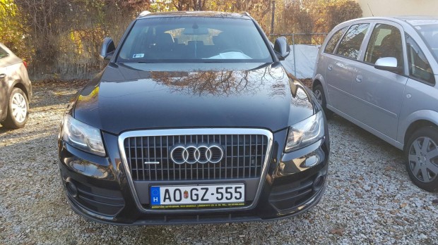 AUDI Q5 2.0 TDI DPF quattro S-tronic EU5 Digit...