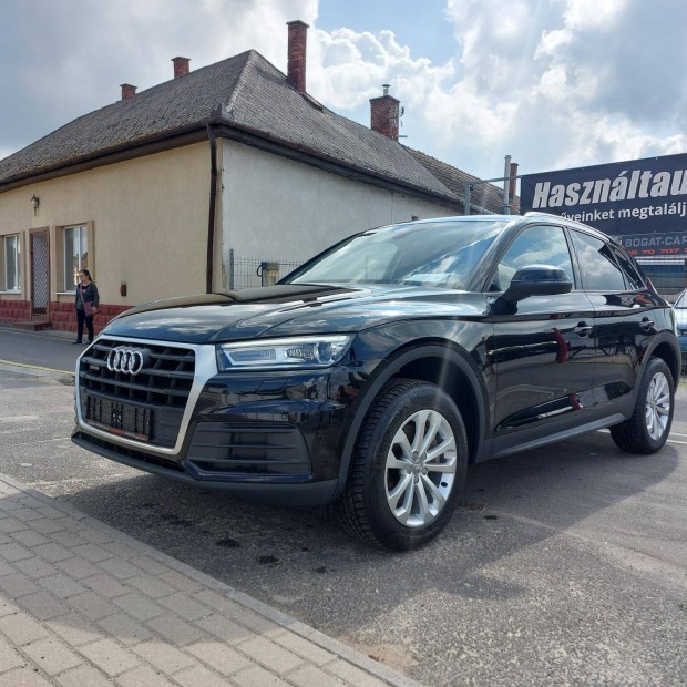 AUDI Q5 2.0 TDI Design quattro S-tronic 2018-as...