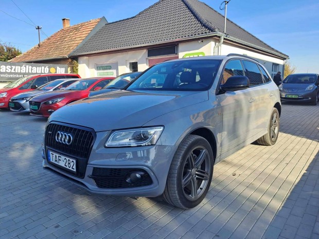 AUDI Q5 2.0 TDI quattro clean Dzel S-tronic S-...