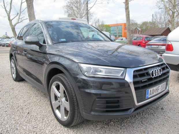 AUDI Q5 35 TDI Basis Trend quattro S-tronic Mag...