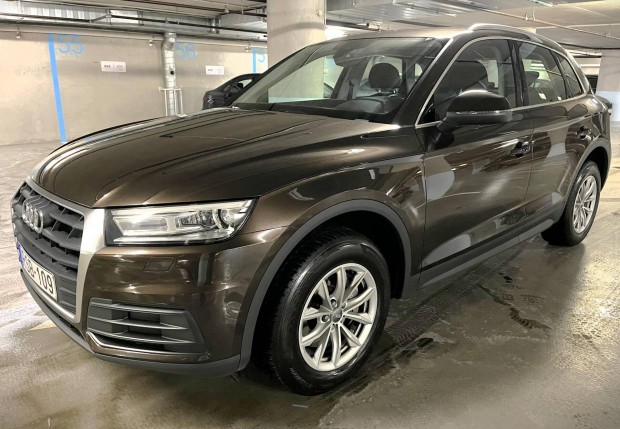 AUDI Q5 35 TDI Basis quattro S-tronic T�r�sment...