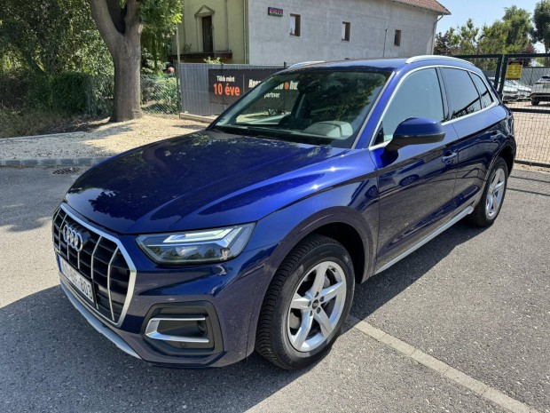 AUDI Q5 40 TDI Basis quattro S-tronic Facelift!...