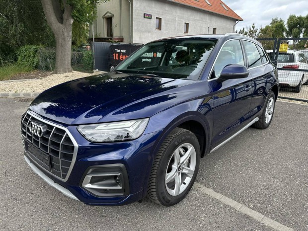 AUDI Q5 40 TDI Basis quattro S-tronic Facelift!...