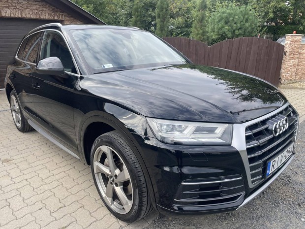 AUDI Q5 40 TDI Design quattro S-tronic Virtuáli...