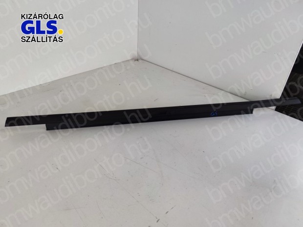 AUDI Q5 (8RB) Bal hátsó ajtó vízlehúzó gumicsík (8R0839477)