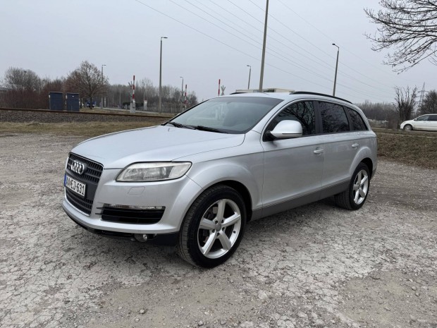 AUDI Q7 3.0 TDI DPF quattro Tiptronic ic 7 fs....