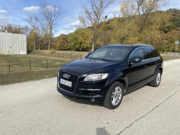 AUDI Q7 3.0 TDI DPF quattro Tiptronic ic 7 szem...