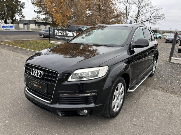 AUDI Q7 3.0 TDI DPF quattro Tiptronic ic S-LINE...