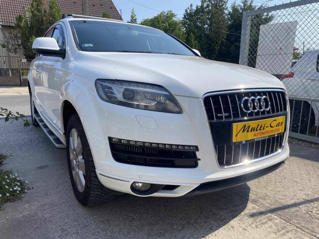 AUDI Q7 3.0 TDI DPF quattro Tiptronic ic Végig...
