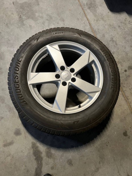 AUDI Q7 Azw 8Jx18H2 felni (4db) Bridgestone 255/60 R18 gumikkal