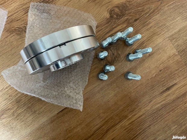 AUDI Q7 VW Touareg Porsche Cayenne nyomt�vsz�les�t� 5x130 71,5 �j