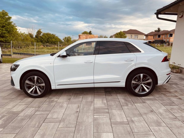 AUDI Q8 45 TDI quattro Tiptronic S-LINE