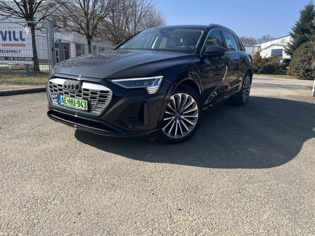 AUDI Q8 e-tron 55 S line quattro (Automata) Mad...