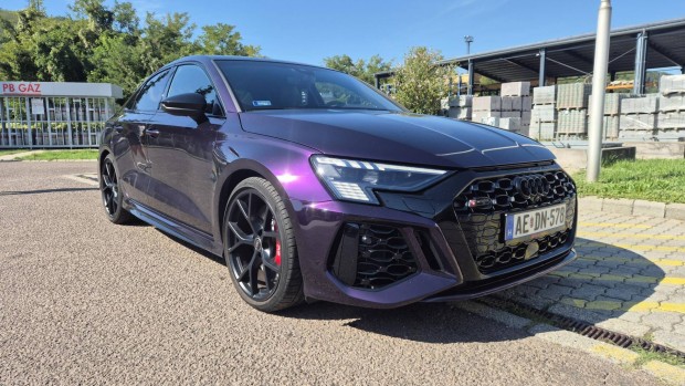 AUDI RS3 Limousine 55 TFSI quattro S-tronic SZÉ...