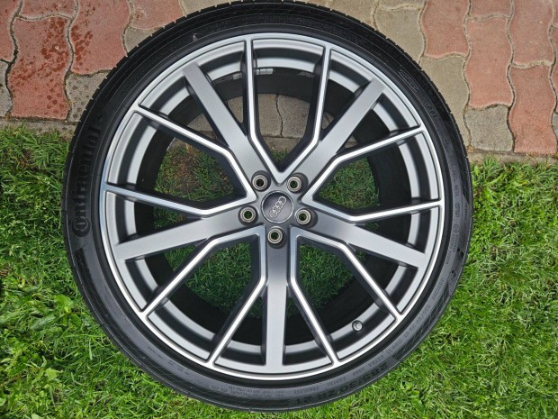 AUDI RS6 Avant C7 Gyári Felniszett Gumikkal Kiváló Állapotú !!!!