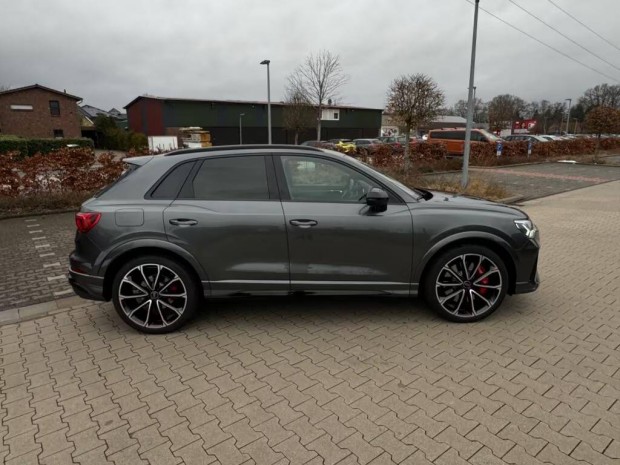 AUDI RS Q3 Rsq3 55 TFSI quattro S-tronic Gy�ri...