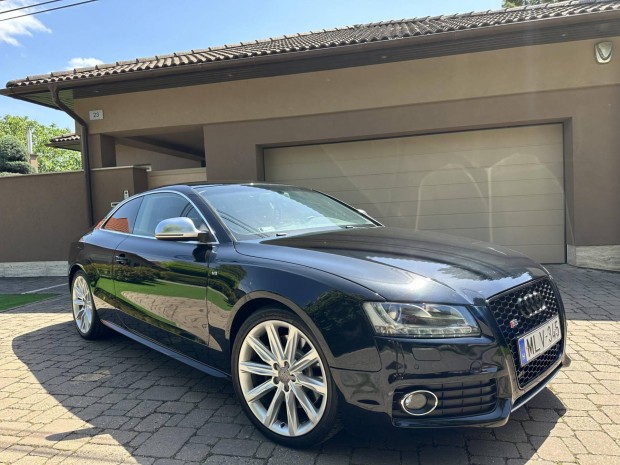 AUDI S5 Coupé 4.2 quattro Újszerű állapotból!