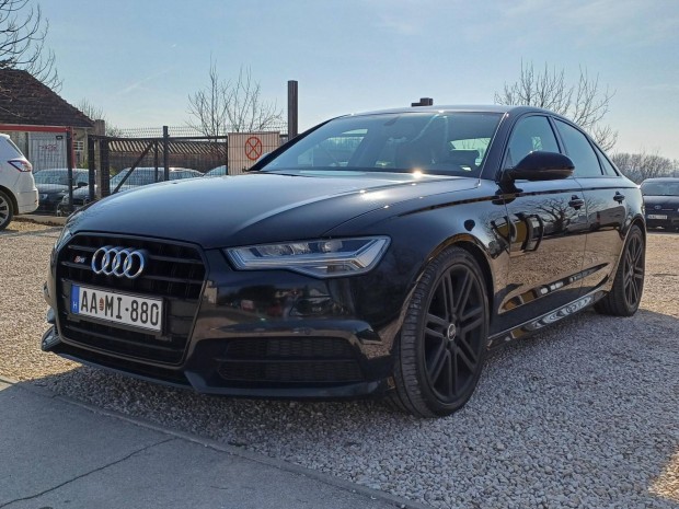 AUDI S6 4.0 V8 TFSI quattro S-tronic