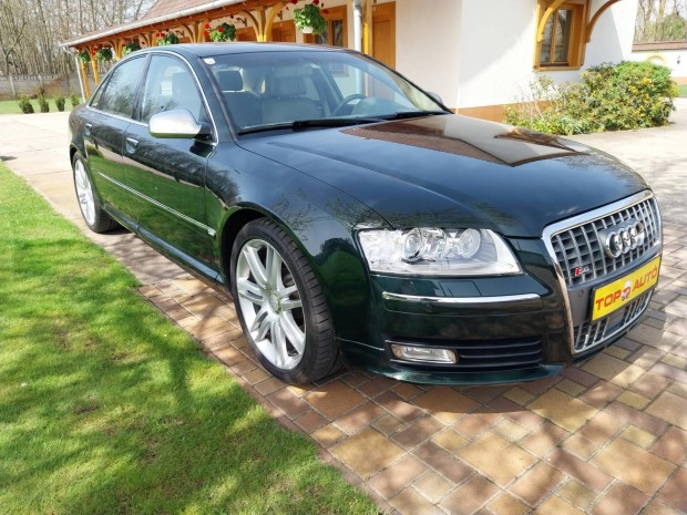 AUDI S8 5.2 V10 quattro Tiptronic