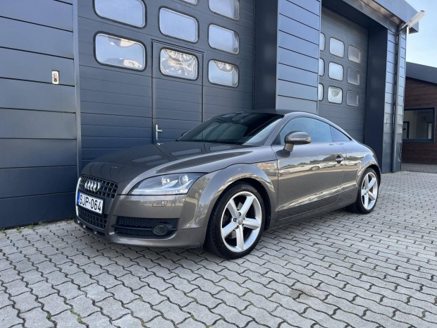 AUDI TT Coupe 1.8 TFSI Szervizelt / Navi / Kame...