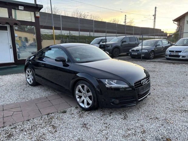 AUDI TT Coupe 3.2 V6 Quattro S-tronic 2 kulcs....