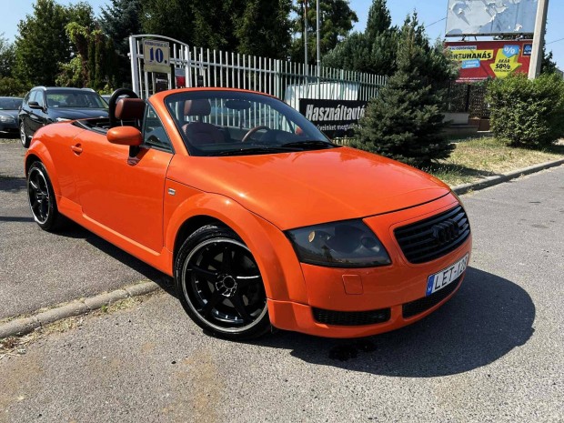 AUDI TT Roadster 1.8 T Quattro Egyedi Megjelené...