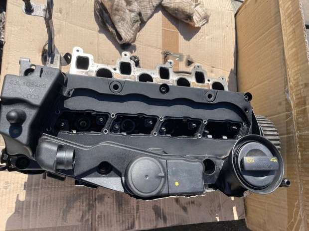 AUDI Volkswagen Skoda SEAT 2.0 CR TDI hengerfej vezrmtengellyel