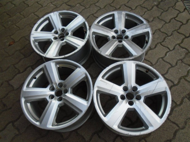 AUDI / VW / Skoda 8,5x18 ET30 (5x100) alufelni garnitra