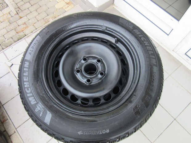 AUDI acélfelni 195/65 R 15 Michelin téli gumival eladó