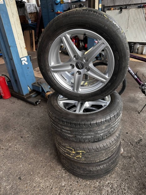 AUDI alufelni gumival! R16 205/55