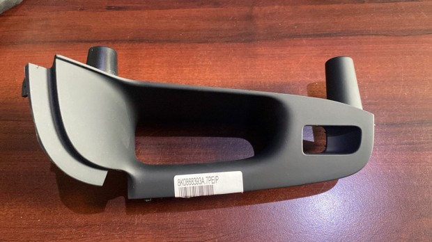 AUDI foganty� h�j (fels� r�sz) 8K0868393A .7PE elad�