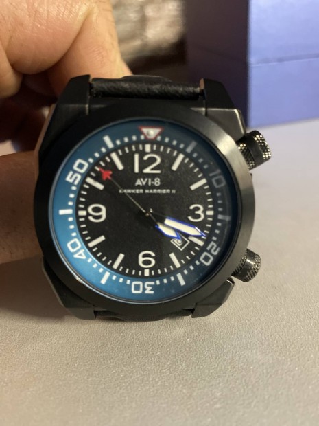 AVI -8 Hawker Harrier II  fekete Tok . K�k  Napt�ras Quartz �ra 