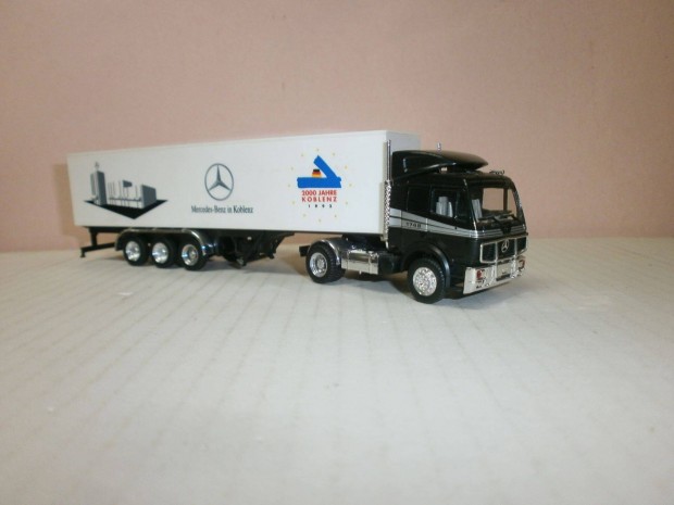 AWM - Mercedes - slepper kamion - 1:87 - ( H-25)